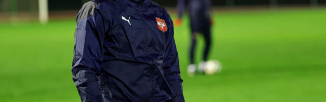 Srpski reprezentativac stigao za 21 milion evra, a sada zbog FIFA pravila ne može da napusti klub