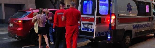 Hitna pomoć: Maloletna osoba povređena u noćnoj saobraćajki