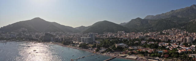 "NEKADA PRAVI RAJ, A SADA..." Fotografija Budve iz 1970-ih izazvala haos u regionu, dobro je pogledajte (FOTO)