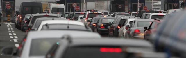 Kilometarske kolone na Milošu Velikom ka Čačku: Radovi od Surčina usporavaju saobraćaj