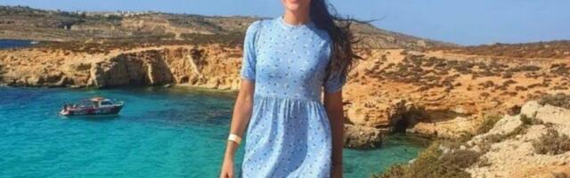 Pevačica nestala sa scene i postala doktorka: Žarila i palila, a ovako danas izgleda (FOTO)