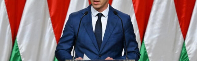 Мађар оптужио Орбана за неодговорно управљање финансијама
