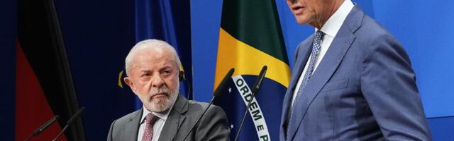 MERC IZVIŽDAN NA KONGRESU U BERLINU! Izjave izazvale talas negodovanja publike (VIDEO)