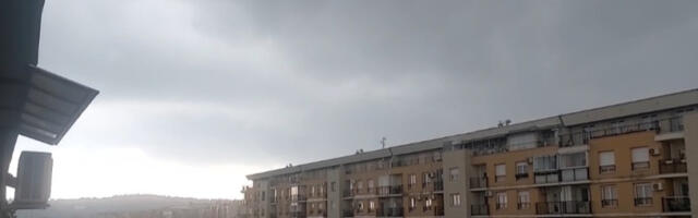 Upaljen narandžasti meteoalarm: RHMZ upozorava na snažne oluje i grad u ovim delovima Srbije
