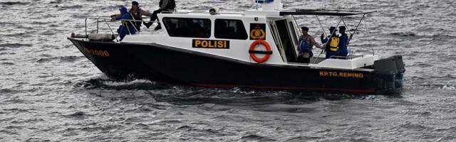 Cela Indonezija na nogama: Spaseno 11 evropskih turista sa POTONULOG borda - kapetan NESTAO BEZ TRAGA