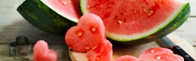 Imamo 5 slanih recepata uz koje možete da uživate u lubenici