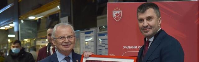 Predstavljene poštanske marke „Zvezdina porodica“