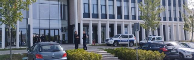 Udruženje Da se zna! podnelo krivičnu prijavu protiv deset lica zbog pretnji smrću i nasiljem uoči Prajd karavana u Kragujevcu i Kruševcu