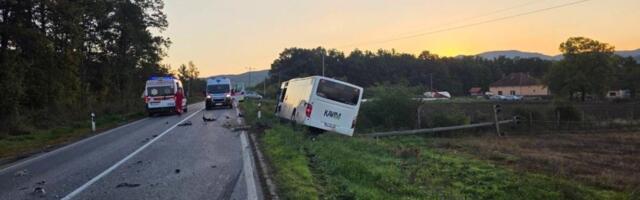 Čačanska policija povodom tragedije u Bečnju: Vozač BMW-a vozio prebrzo i prešao u suprotnu traku kolovoza
