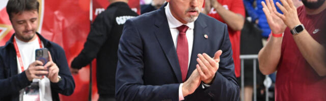 PRVE REČI SAŠE OBRADOVIĆA Evo šta je trener Zvezde rekao posle velike pobede nad Olimpijakosom