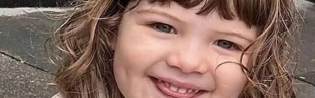 Devojčica (2) umrla u vrelom automobilu, dok je tata igrao igrice: Slika kida dušu, ovako se borila za život