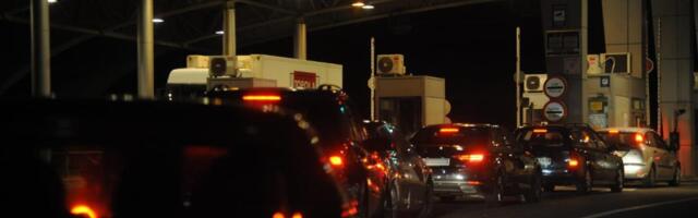 OGLASILI SE PUTEVI SRBIJE: Automobili čekaju večeras samo na Batrovcima, kamioni i na Sremskoj Rači