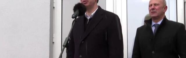 (UŽIVO) Predsednik nastavlja posetu Borskom i Zaječarskom okrugu: Veliki broj građana ga dočekao u Knjaževcu