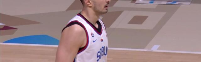 Mitrović pobesneo zbog skandalozne odluke sudije, pa zaradio tehničku!