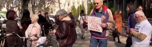 BLOKADERI BAŠ PUKLI! Jaćimović u NS okupio pet ljudi na skupu, na N1 priznali da su blokade poljoprivrednika propale!