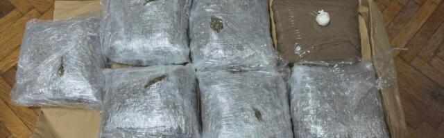 Policija zaplenila drogu u Spremskoj Mitrovici i Rumi: Uhapšena trojica