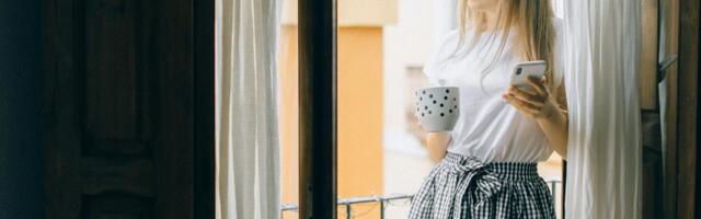 Žene koje piju kafu čim otvore oči prave veliku grešku? Endokrinolozi otkrivaju kad je vreme za prvu šolju