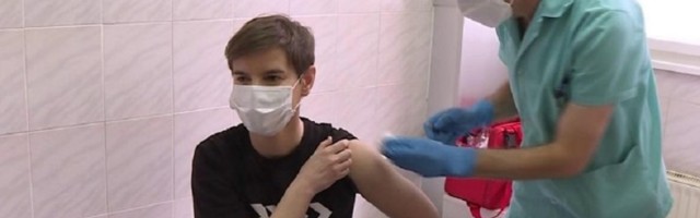 Ana Brnabić ponovo uhvaćena u laži: Izmislila da je vakcinisano 50 odsto punoletnih