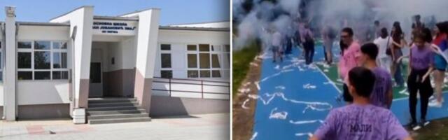 OSMACI PROSLAVLJAJU KRAJ ŠKOLSKE GODINE! Evo kako mali maturanti obeležavaju završetak osnovnog obrazovanja - Beograd "gori" od pesme!