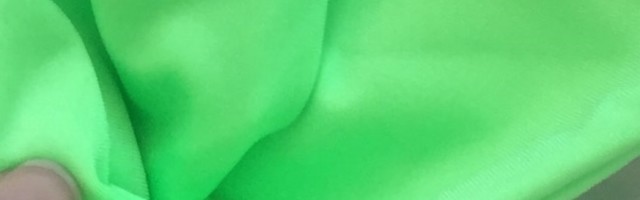 Poručila je kupaći preko interneta, a kada je stigla pošiljka, pripala joj je muka: "Ovo je odvartno, kako ste mogli..." (VIDEO)