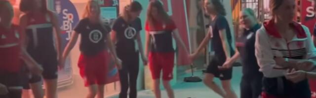 Srbi podigli Pariz na noge! Zorana, Mikec i odbojkašice opleli kolce (VIDEO)