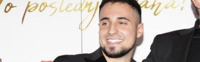 Sin Dragane Mirković objavio sliku sa devojkom! Marko u zagrljaju prelepe plavuše, ne skida osmeh sa lica (FOTO)