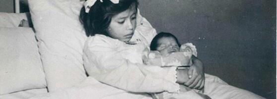 Lina sa 5 godina postala najmlađa majka na svetu: Njen sin mislio da mu je sestra, a jednu tajnu nikada nije otkrila (FOTO)