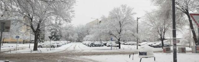 Novosađani, pažljivo vozite: Moguće ledene kiše tokom dana
