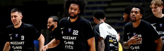 Pionir gori, a Parker se češlja: Grobari besni na Džabarija, morao da interveniše kapiten crno-belih! /VIDEO/