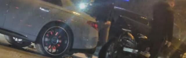 Srča po putu: Težak sudar na Autokomandi (FOTO)