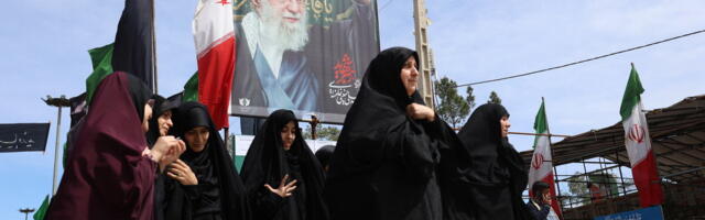 POLITIČKA ELITA STIŽE U IRAN, ZAPADU ZATVORENA VRATA: Putinov čovek, talibani i delegacije iz 30 zemalja na istorijskoj sahrani Alija Hamneija (FOTO/VIDEO)