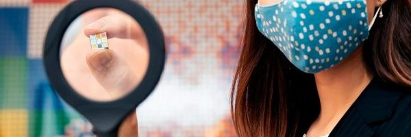 Najmanja rubikova kocka na svetu se prodaje za 1800 dolara