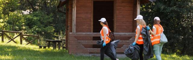 Ekološka akcija na Fruškoj gori: Volonteri NIS-a obeležili Svetski dan zaštite životne sredine