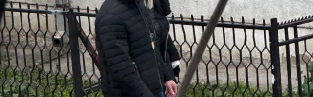 Миша Бачулов на блокадерском протесту у Новом Пазару