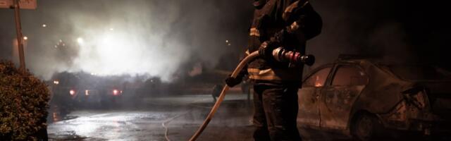 Drama u Novom Sadu: Zapalila se fasada kuće