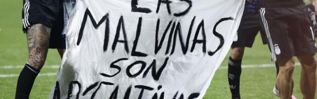 Argentince čeka kazna FIFA! Igrači slavili sa zabranjenom zastavom, a tu nije kraj "rata" sa Englezima