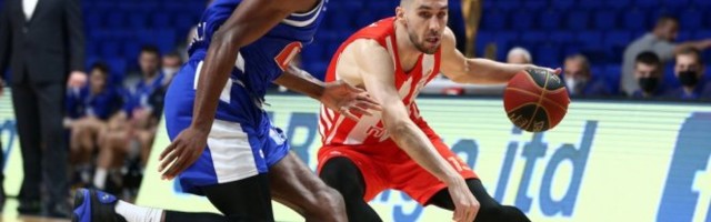 /ANKETA/ MOŽE LI ZVEZDA PROTIV SUDIJA I BUDUĆNOSTI? Crveno-beli žestoko OŠTEĆENI u Podgorici!