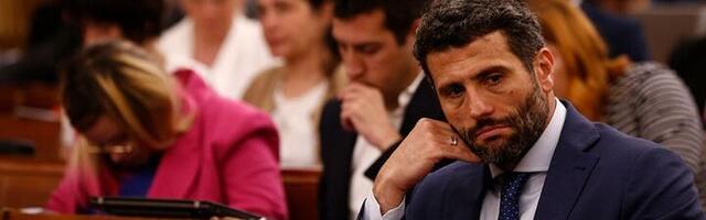 Šapić se hvali nepostojećim autobusima i tramvajima - sve plaćaju građani