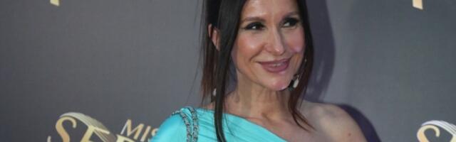 Snežana Dakić (56) pozirala u nikad kraćem šortsu i pokazala BRUTALNE NOGE (FOTO)