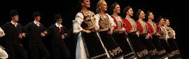 Za ovaj svadbeni ritual mnogi Srbi ne znaju: Jedna igra prenosi plodnost mladencima, ali i...