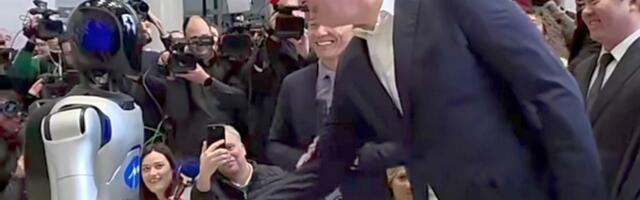 Vučić: Srbija bi prva u Evropi mogla da proizvodi humanoidne robote – Robot ga pozdravio: Vi ste naširoko poštovani