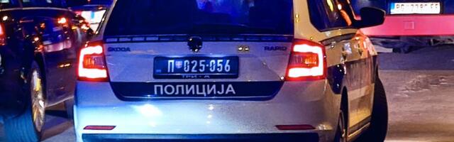 UHAPŠEN NASILNIK S VRAČARA: Uleteo u kafić, pa mačetom i metalnom palicom udarao u sto i pretio