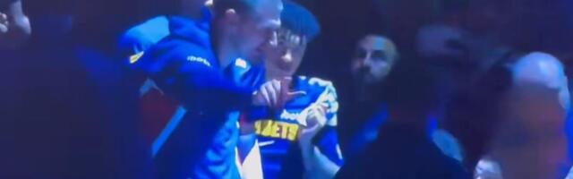 JOKIĆ IZGUBIO ŽIVCE I URLAO NA SAIGRAČE! Nikola žestoko DIGAO GLAS na tajm-autu: Košarkaši Nagetsa nisu znali šta ih je snašlo, bez reči su slušali Srbina!