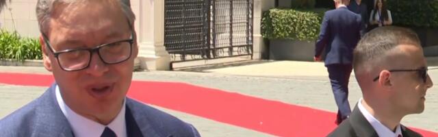 Vučić se obratio iz Tivta: Predsednik odgovorio na udarno pitanje Informera