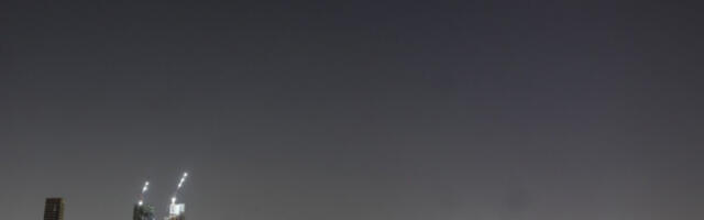 Иранска војска гађала циљеве у Израелу и америчке базе  на Блиском истоку