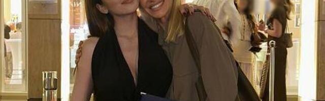Hana Ikodinović je lepotica, a tek da vidite njenu stariju sestru, liče kao bliznakinje: Dača je godinama krio od javnosti (foto)