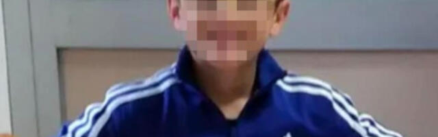 OVO JE DEČAK (9) KOG JE ZAKLALA MAJKA: Detalji užasa u Trstu! Otac pokazao jezive slike mališana i molio - Ne ostavljajte ga sa njom, opasna je