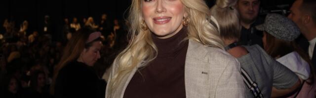 Sve ostavila bez teksta: Evo kako trudna Nikolina Kovač izgleda u mini suknji