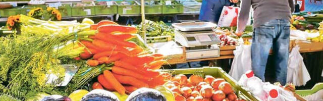 Добра вест за пијачне трговце – без фискалних каса и у 2026. години