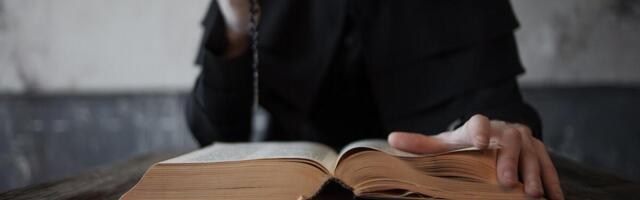 Čovek se danima svađao sa ženom, a onda je dobio čudan savet od sveštenika: Čim je čuo ove 3 reči sledio se u mestu